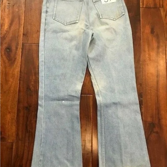 Itzel Denim Blue Jeans w/ Butterfly Embroidery Women Size 30" X 29" NWT - Picture 3 of 5